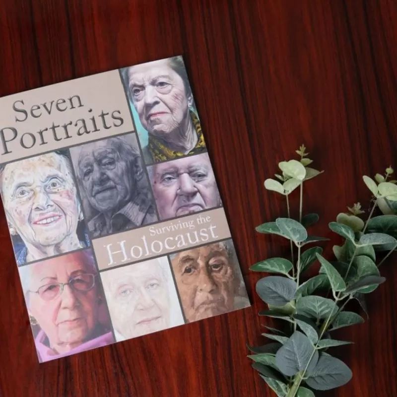 Seven Portraits: Surviving The Holocaust*Royal Collection Shop Cheap